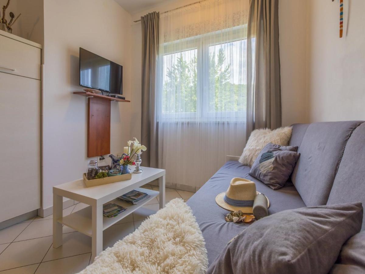 Apartments Zec Crikvenica Buitenkant foto