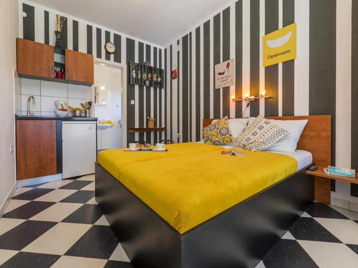 Apartments Zec Crikvenica Buitenkant foto